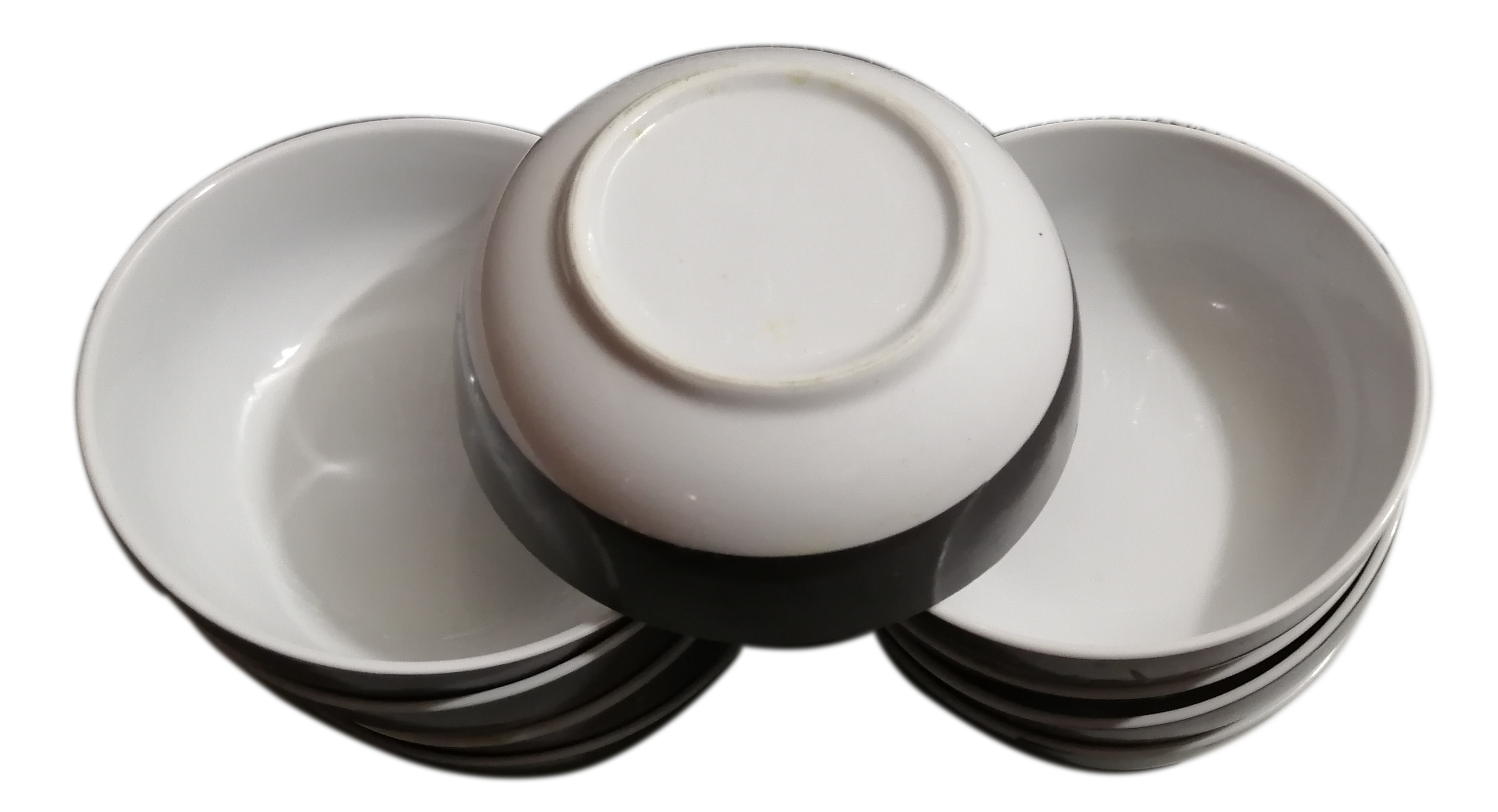 Ribambelle of 9 vintage ceramic bowls