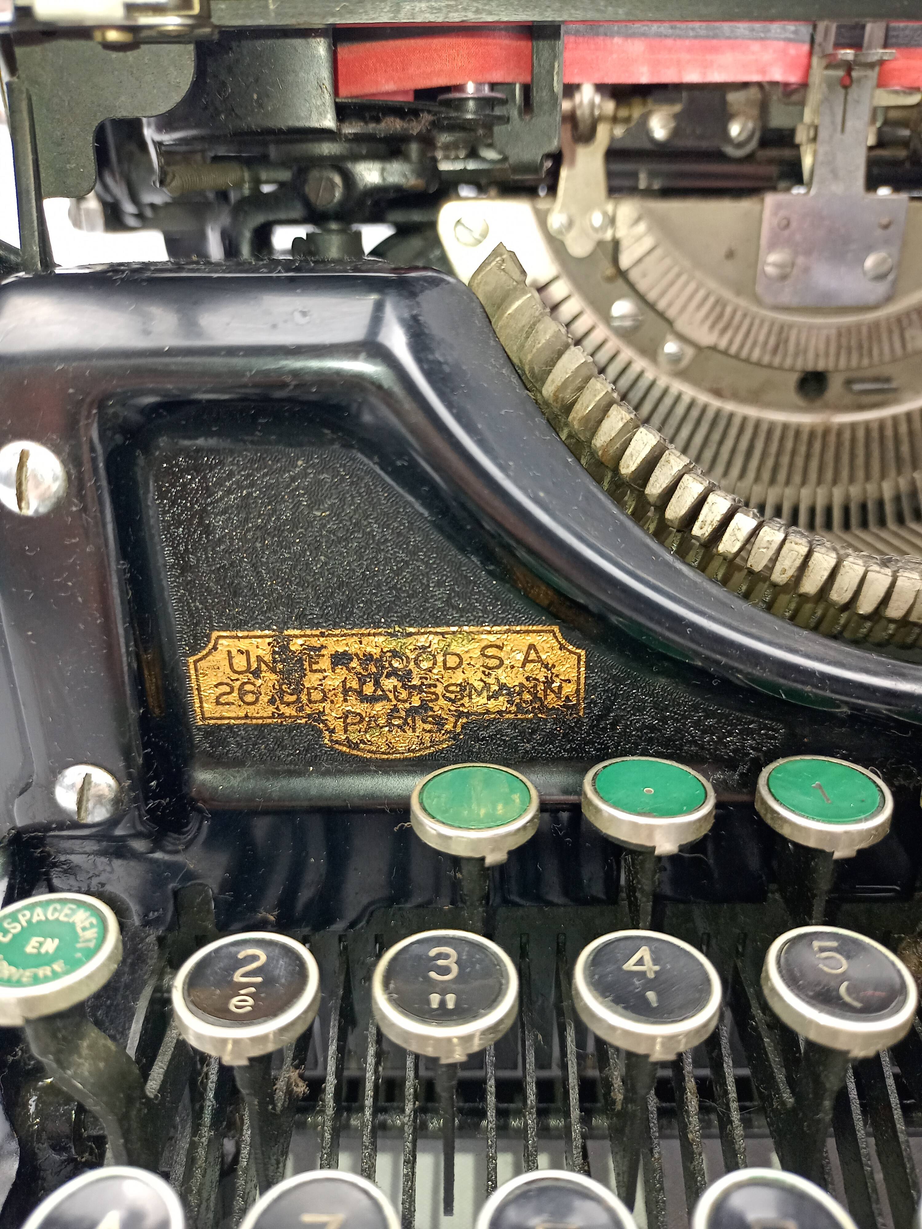 Underwood No. 5 of 1911 typewriter - Standard - Champion