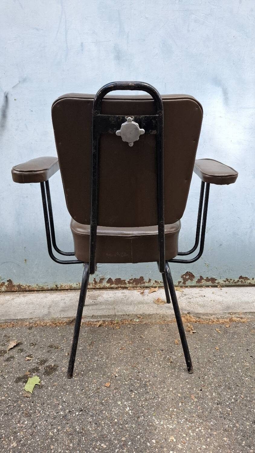 Vintage 50s hairdresser chair