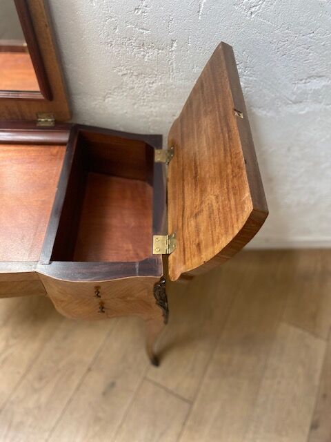 Wooden dressing table in marquetry