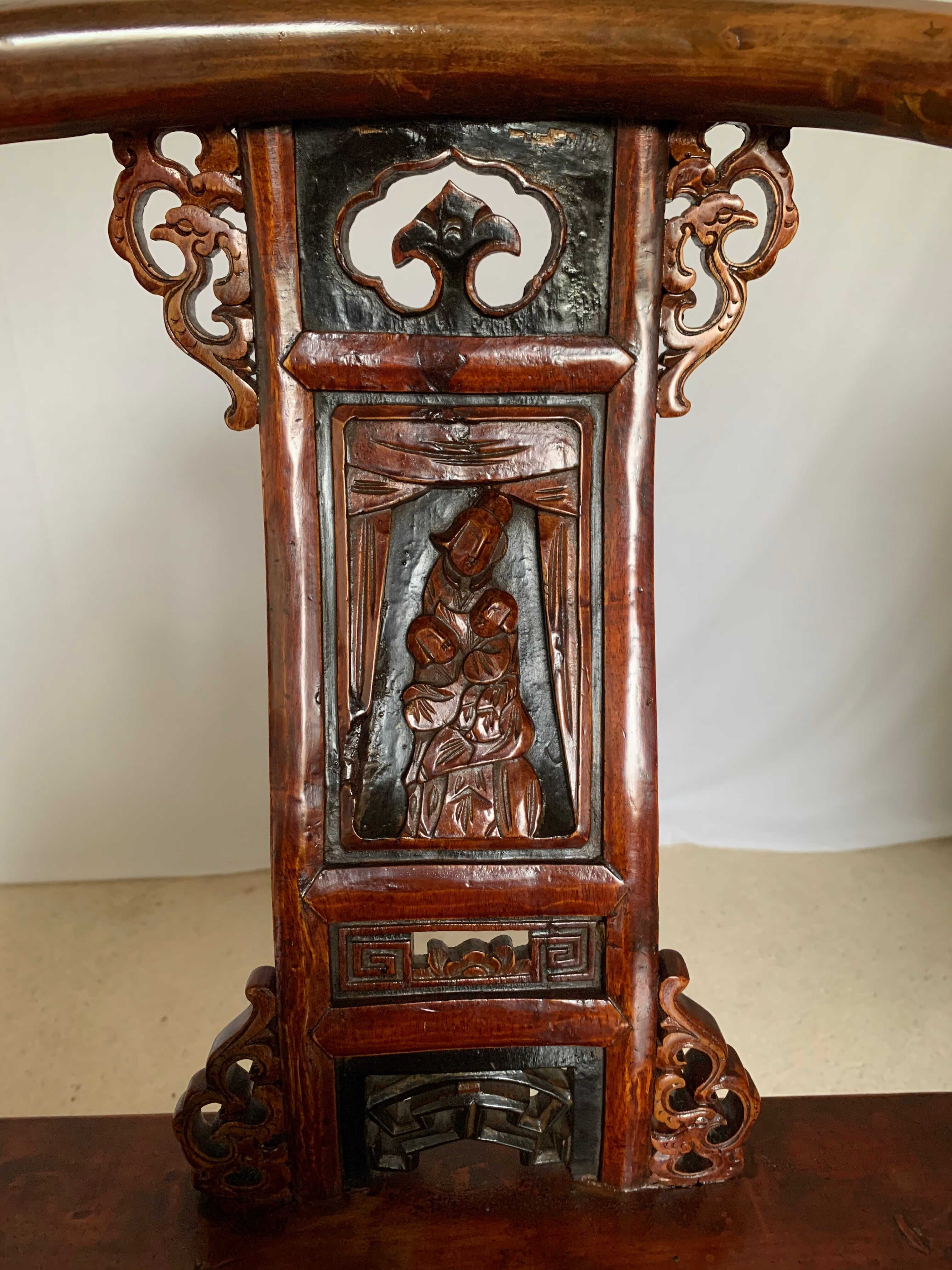 Chinese red laqué chair