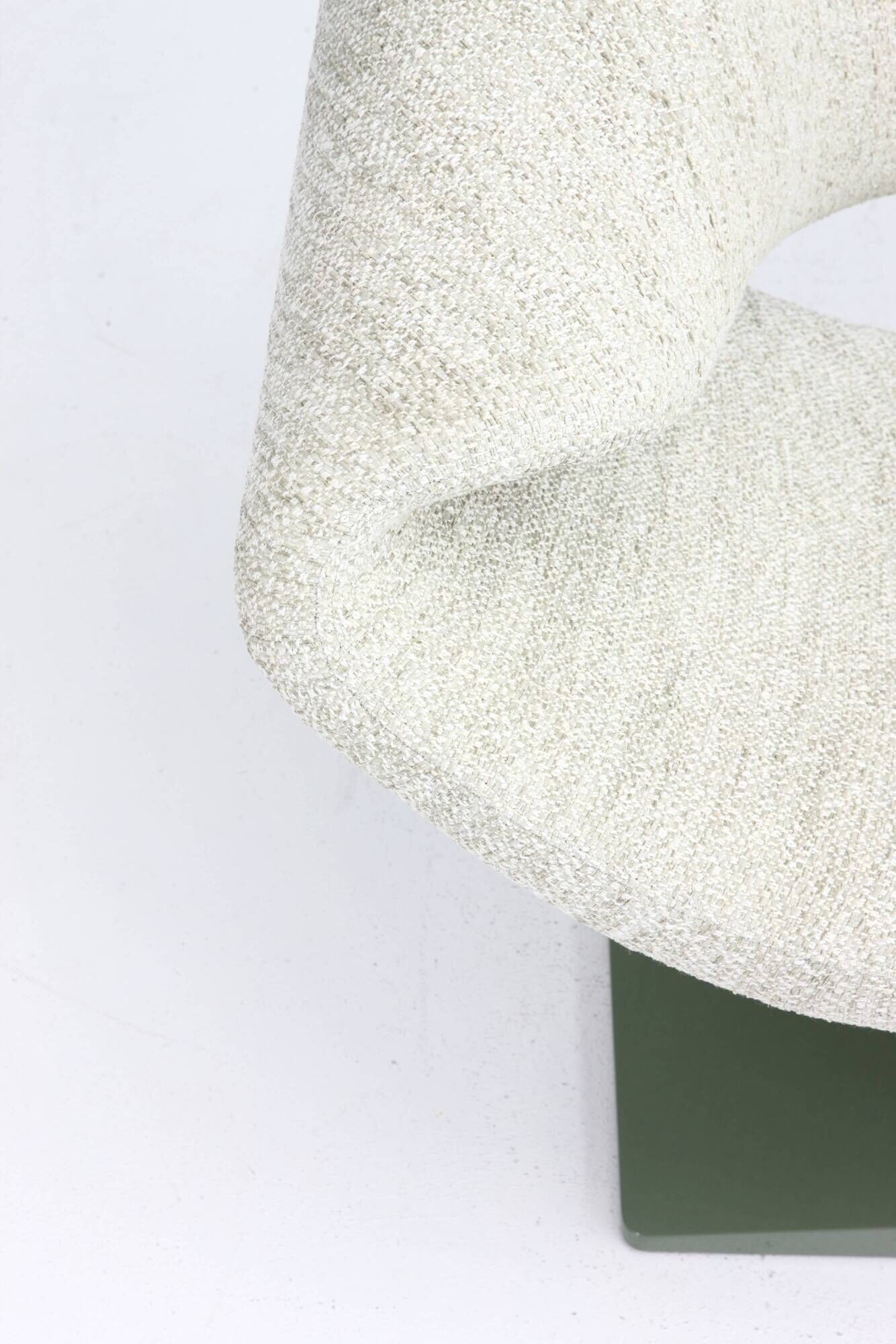 fauteuil "Ribbon Chair" de Pierre Paulin édition Artifort