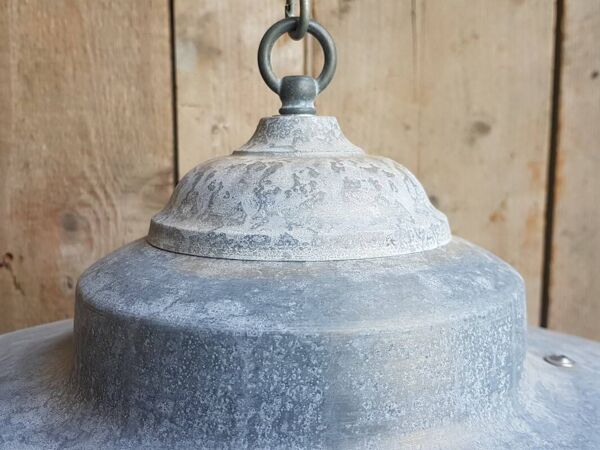 Suspension de grange en zinc