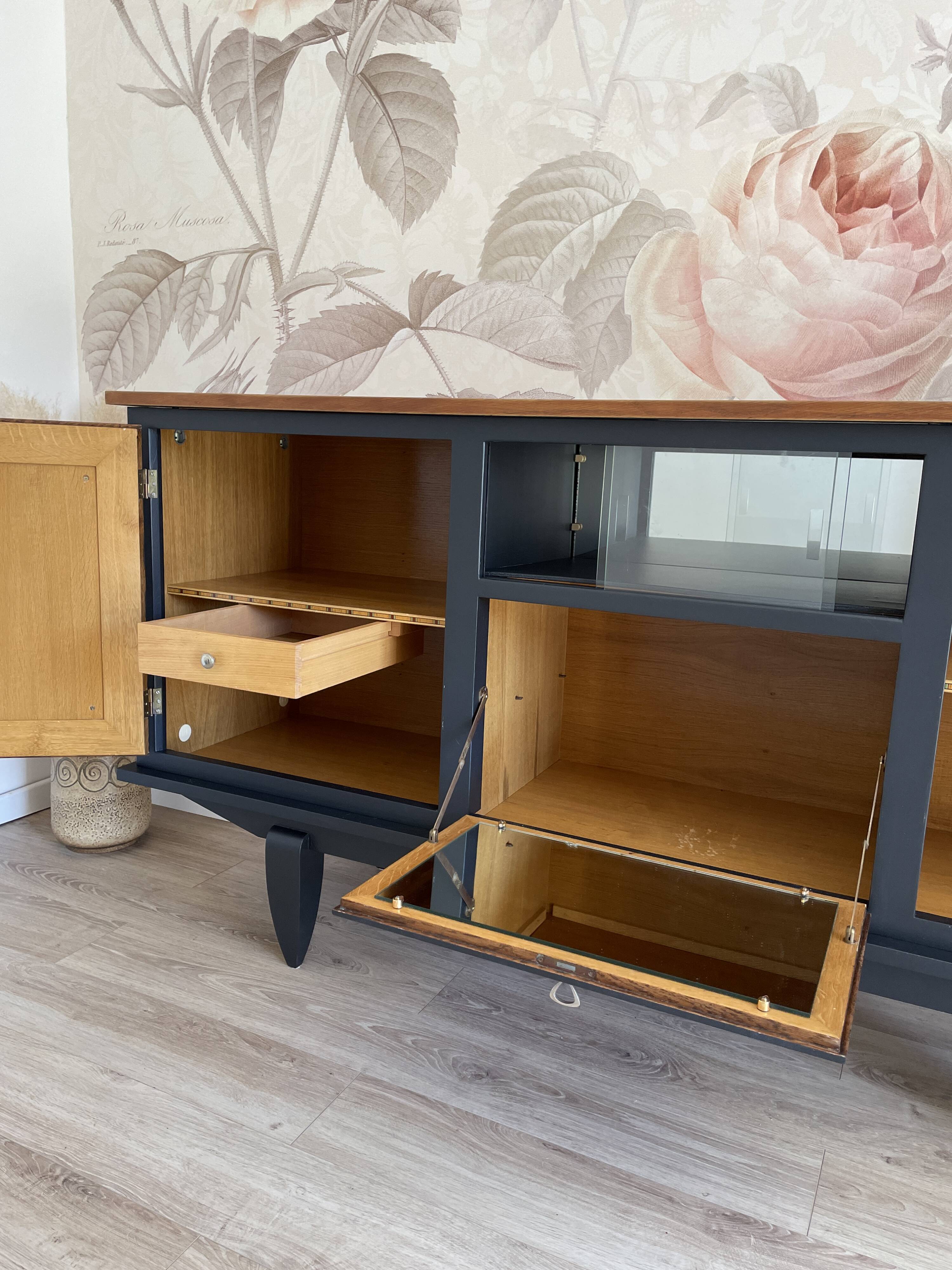 Revisited Vintage Enfilade