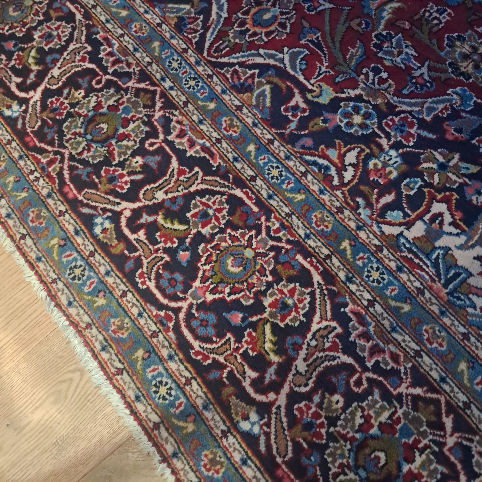 Hand-knotted Persian rug – 3.64 x 2.54 m (Excellent condition)