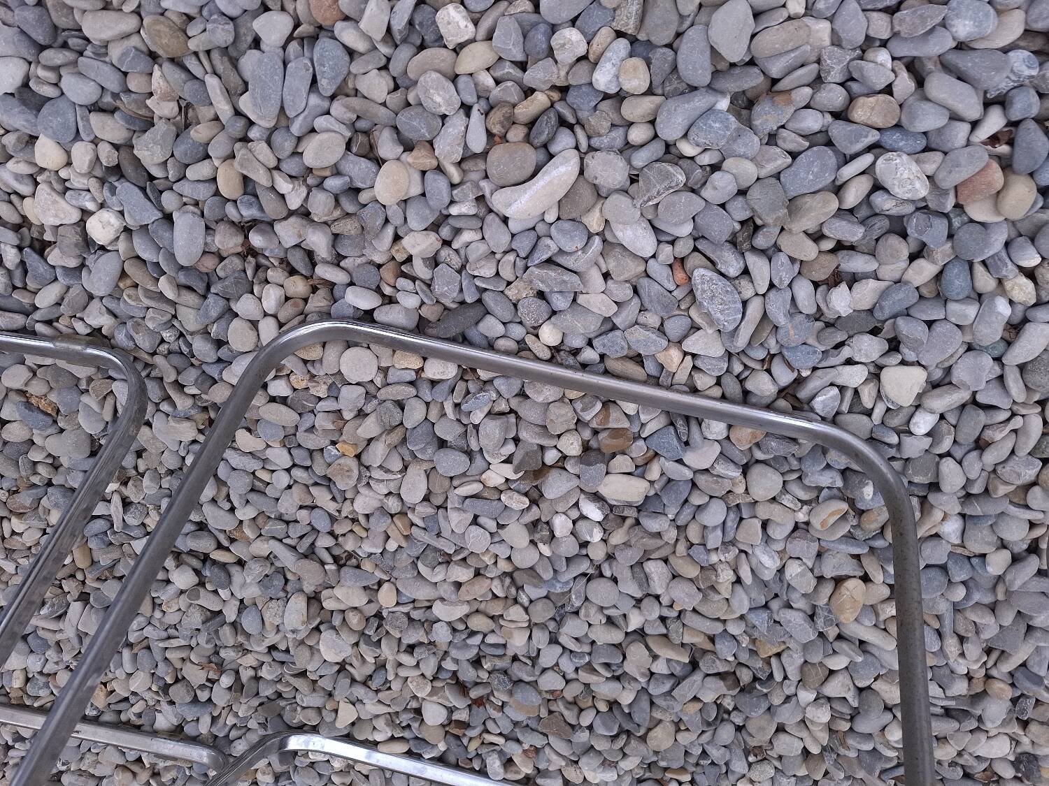 5 vintage 70'S chairs + Giancarlo Piretti Castelli support