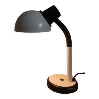 Desk lamp