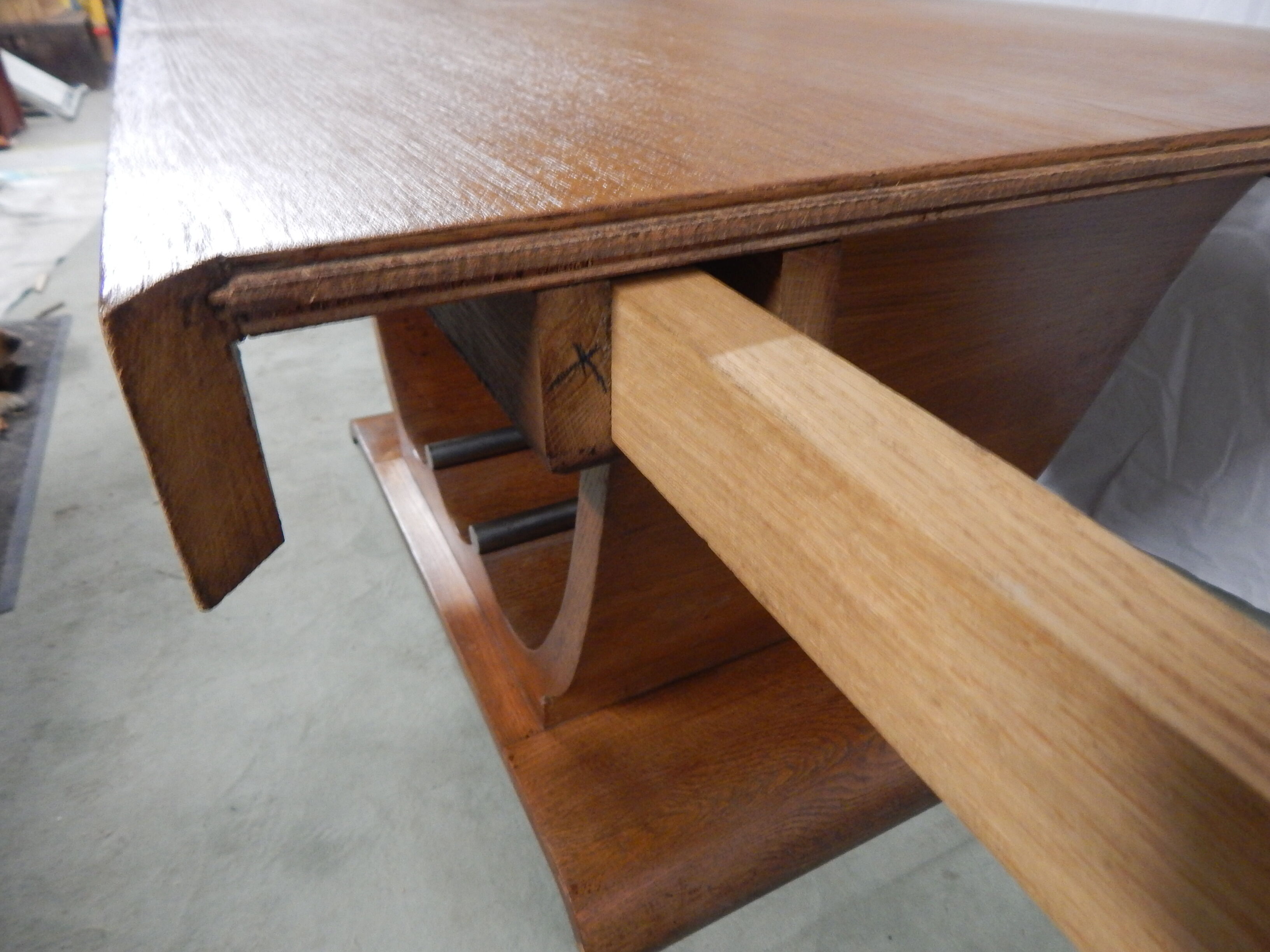 Art deco dining table