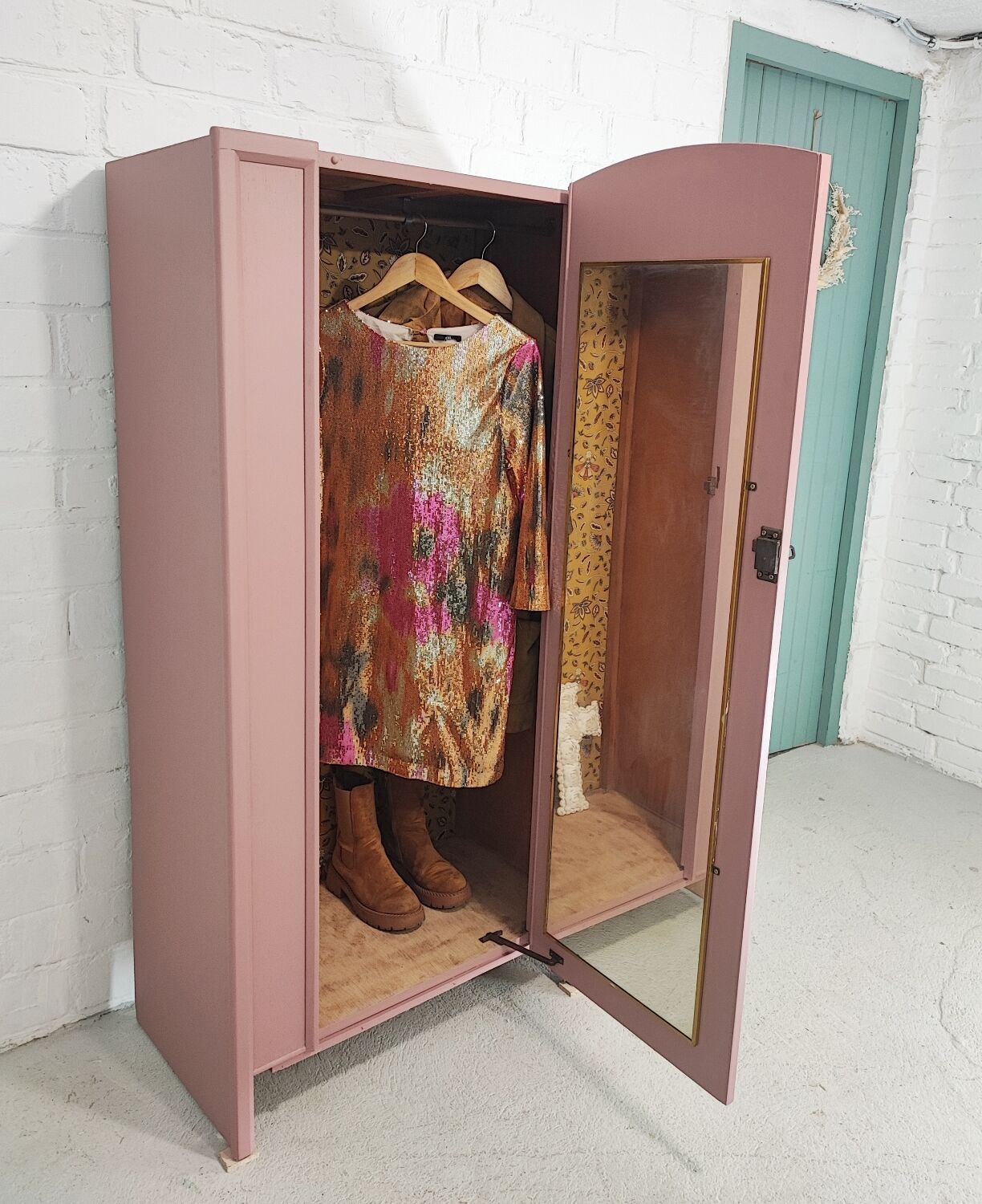 Wardrobe wardrobe child art nouveau