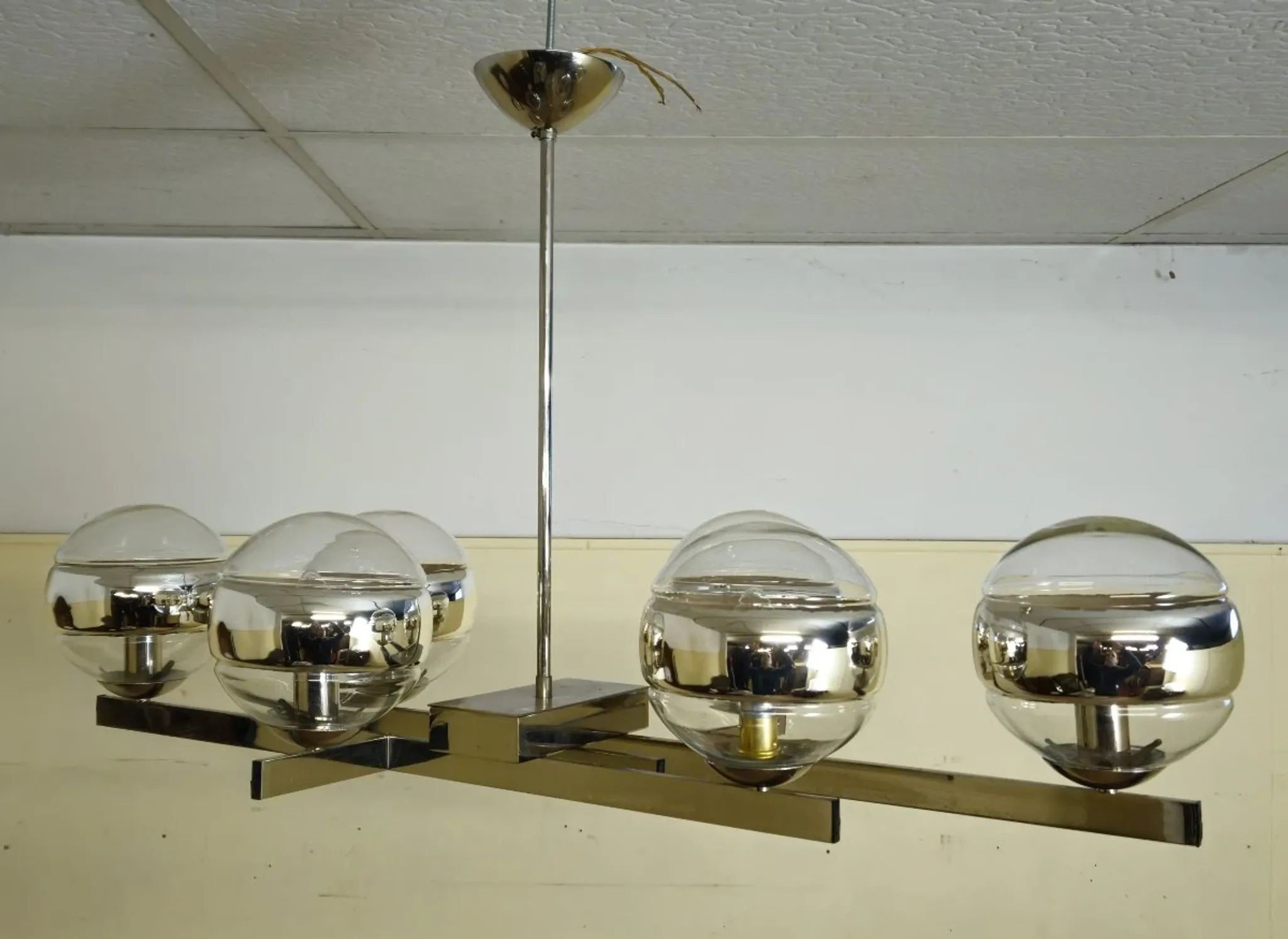 Gaétano Sciolari Milan: Vintage chandelier design from the 1970s.