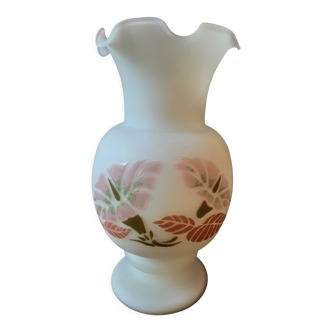 Vase opaline