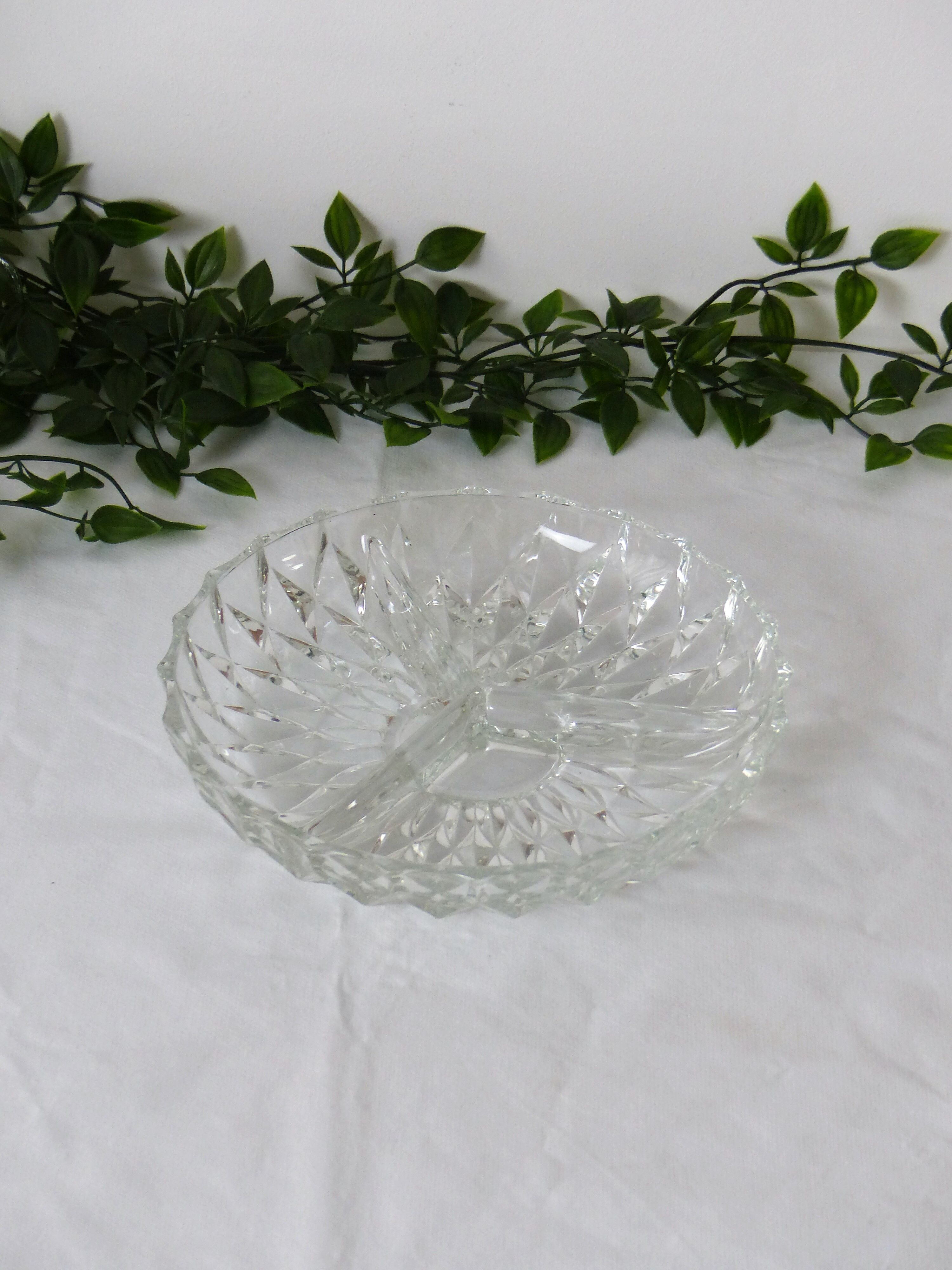 Plat à apéritif à compartiments en verre