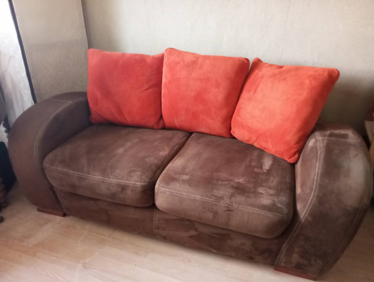Lounge sofa