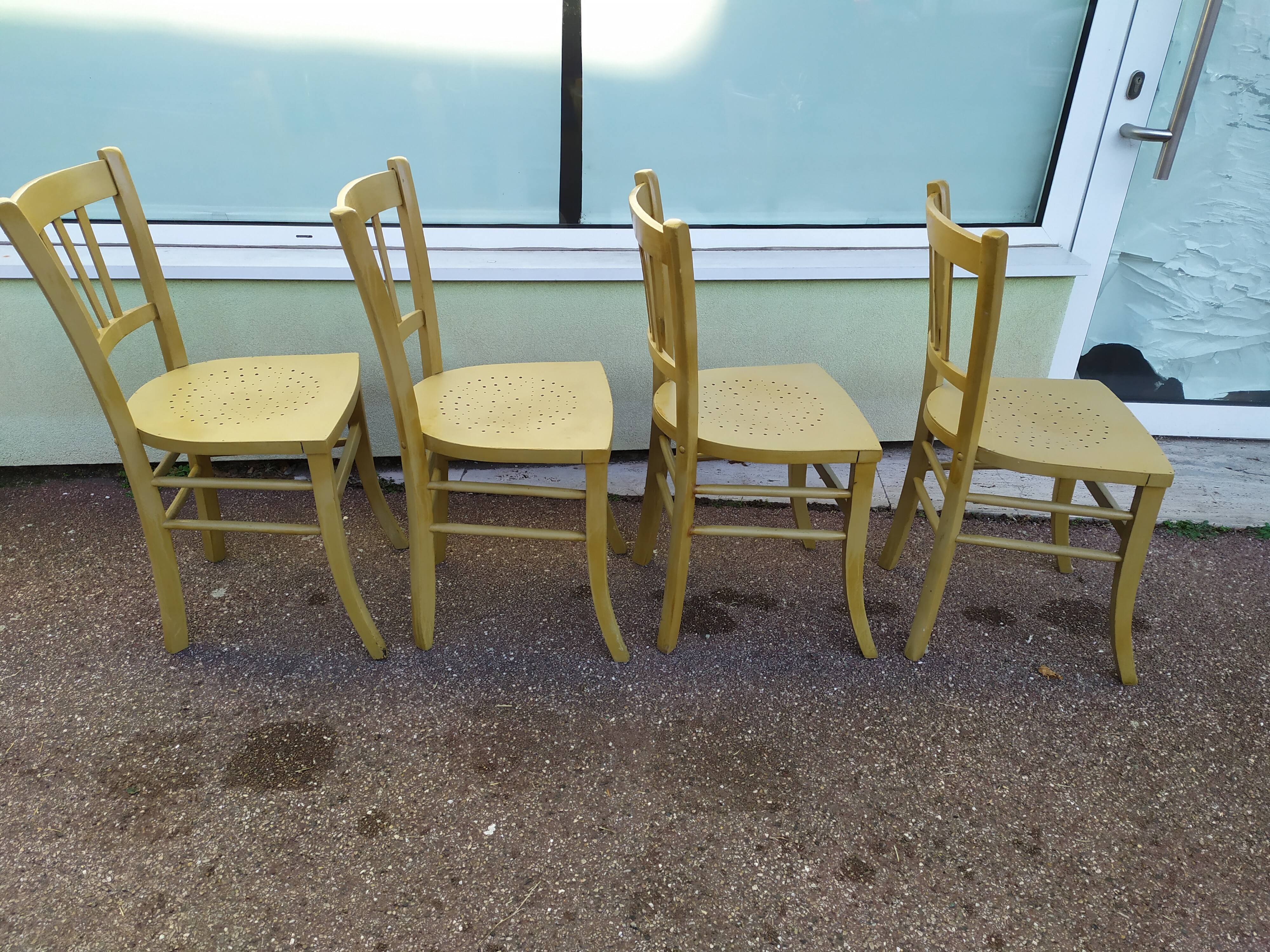 Lot de 4 chaise de bistrot Luterma - repeintes