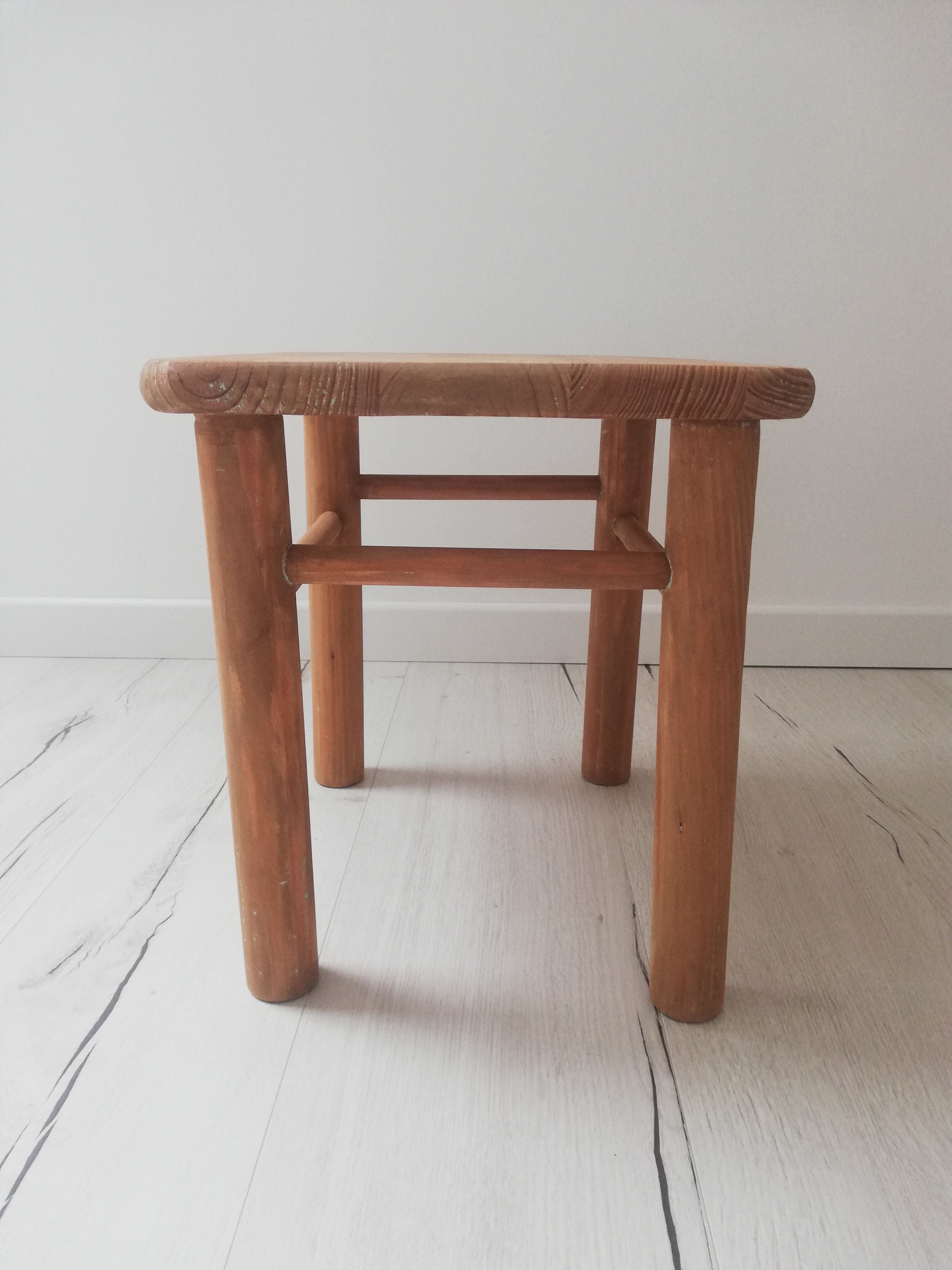 Stool / children's bedside table / end of sofa