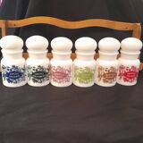 Complete spice rack with opaline pots