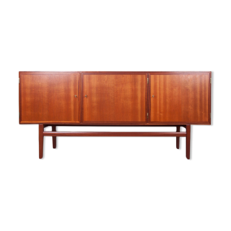 Sideboard by Ole Wanscher for Poul Jeppesens Furniture Factory, 1960