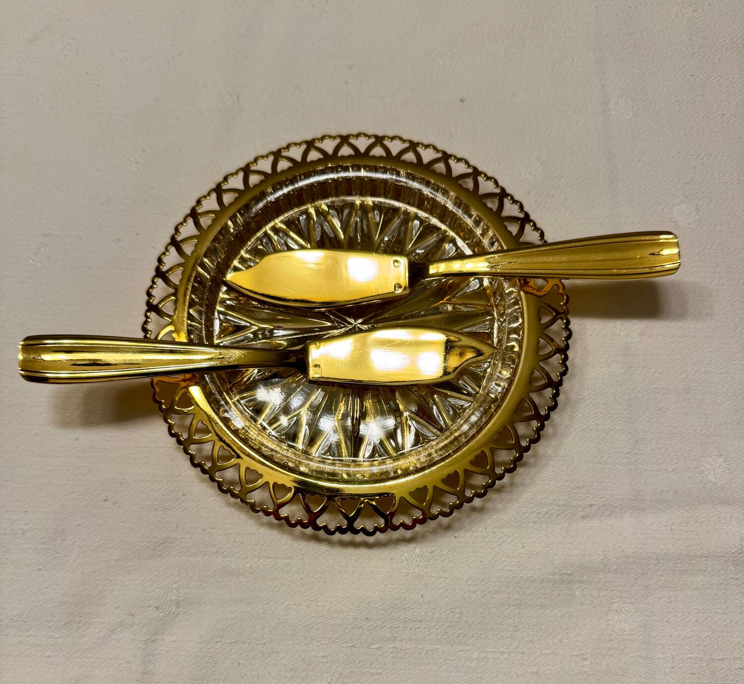 Caviar service in 24-carat gold frame, Fabiora – Paris