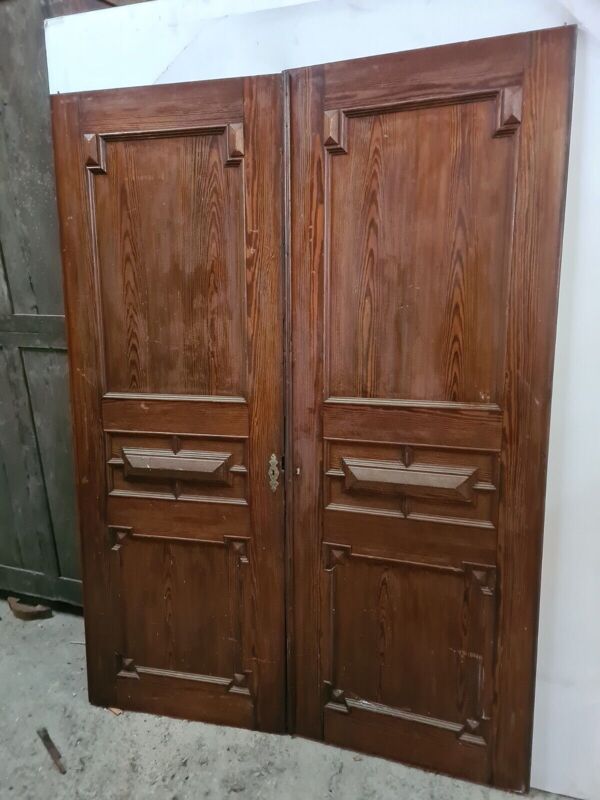 Portes de placard en pitchpin