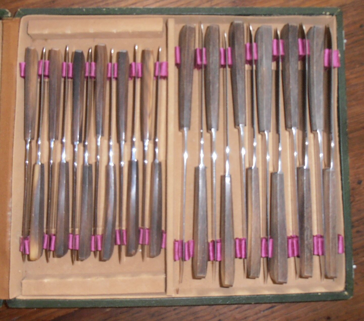Cutlery set of 25 old knives horn handle stainless steel blade