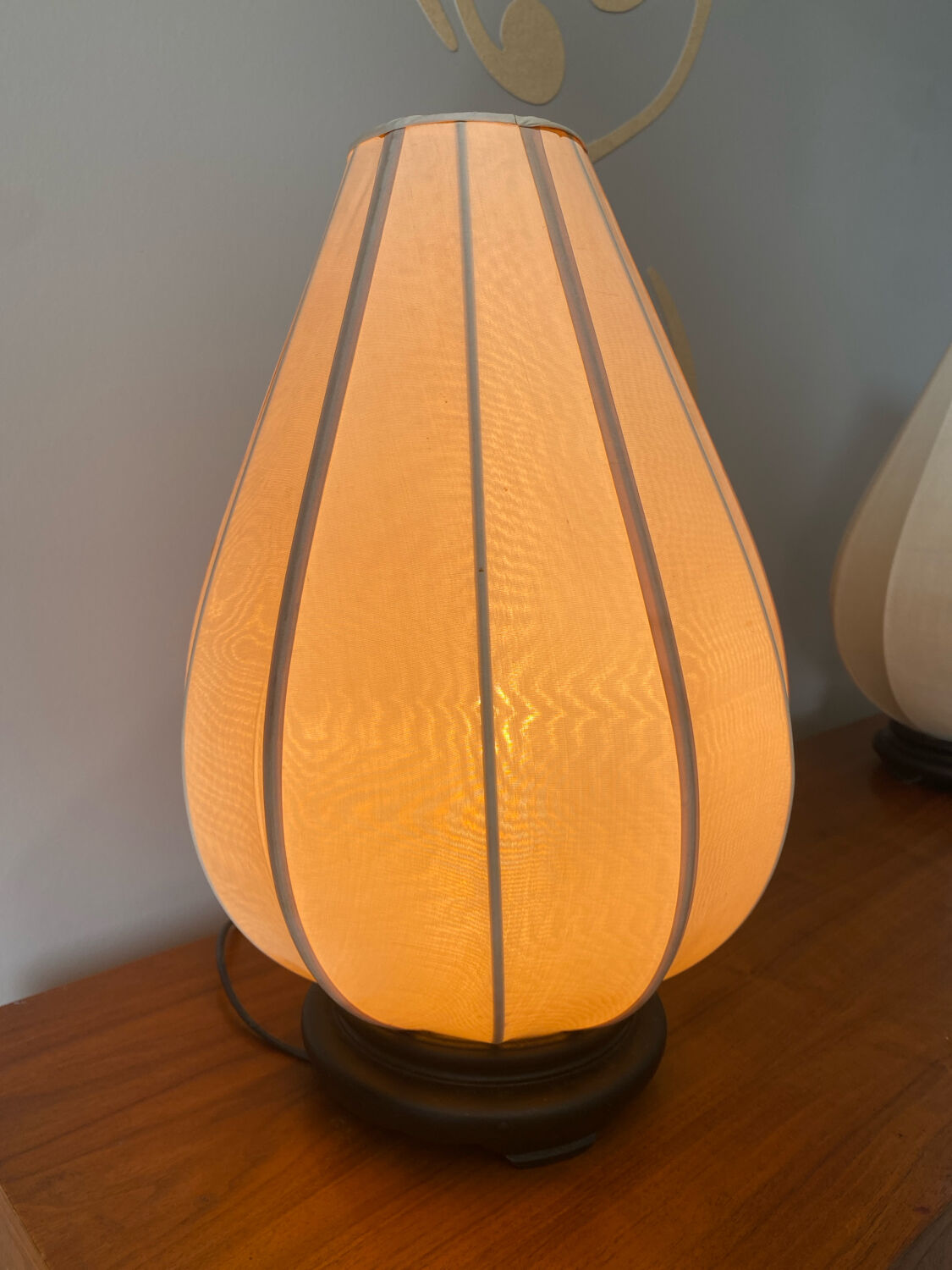 Paire de lampes lotus