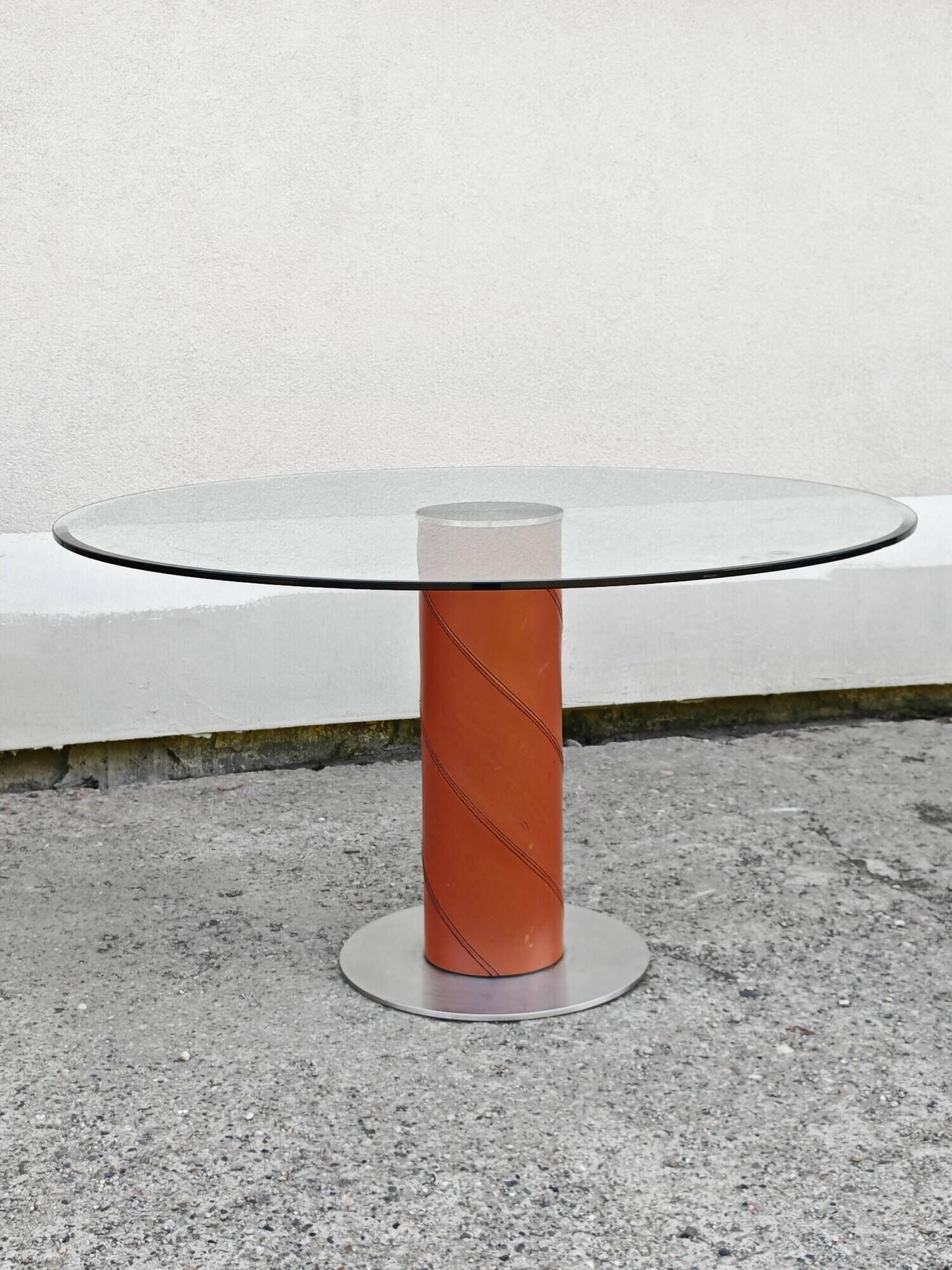 Postmodern dining table in leather and glass by Giancarlo Vegni for Fasem.