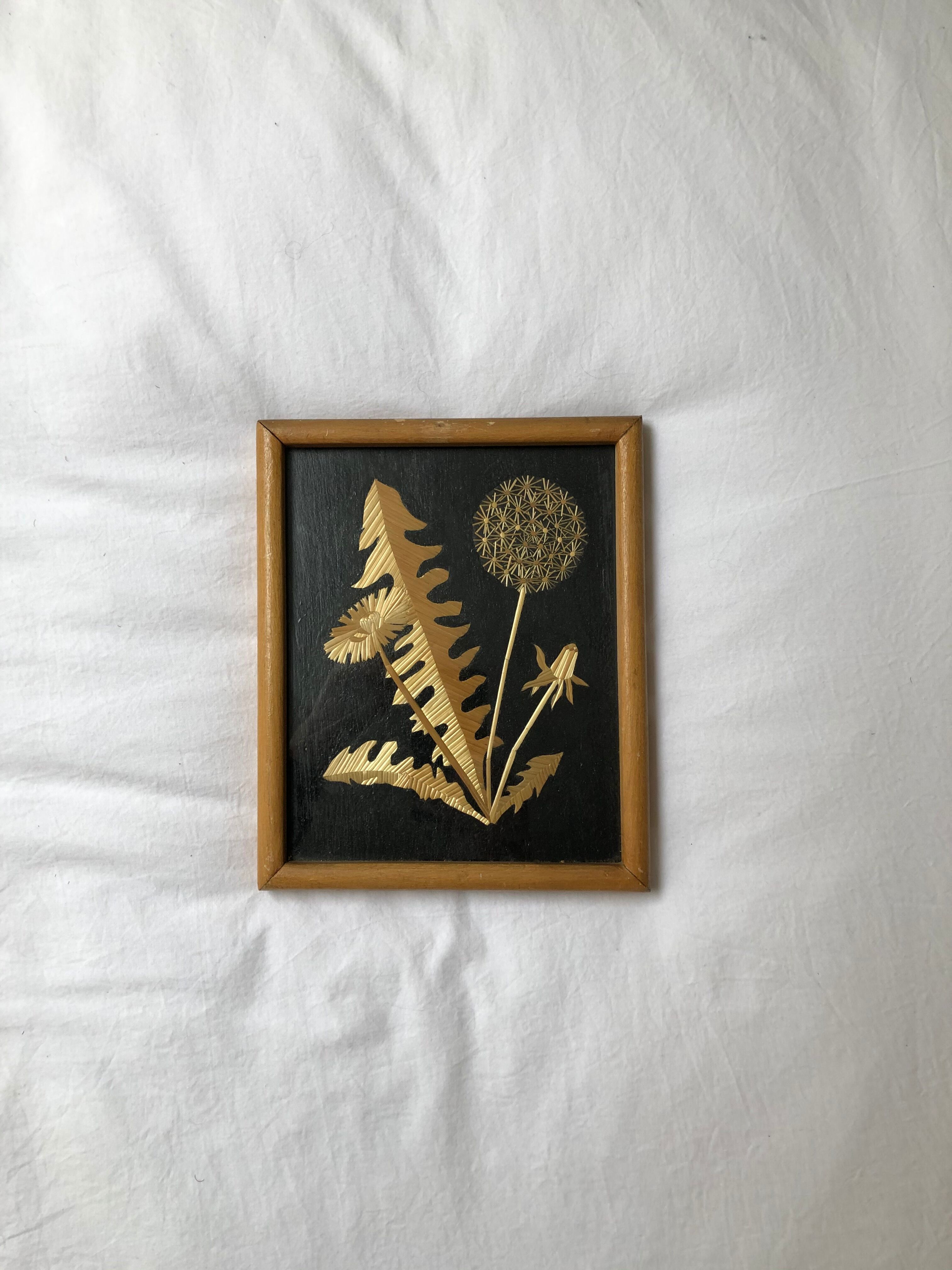 Wooden frame - gold vegetable decoration - golden dandelions