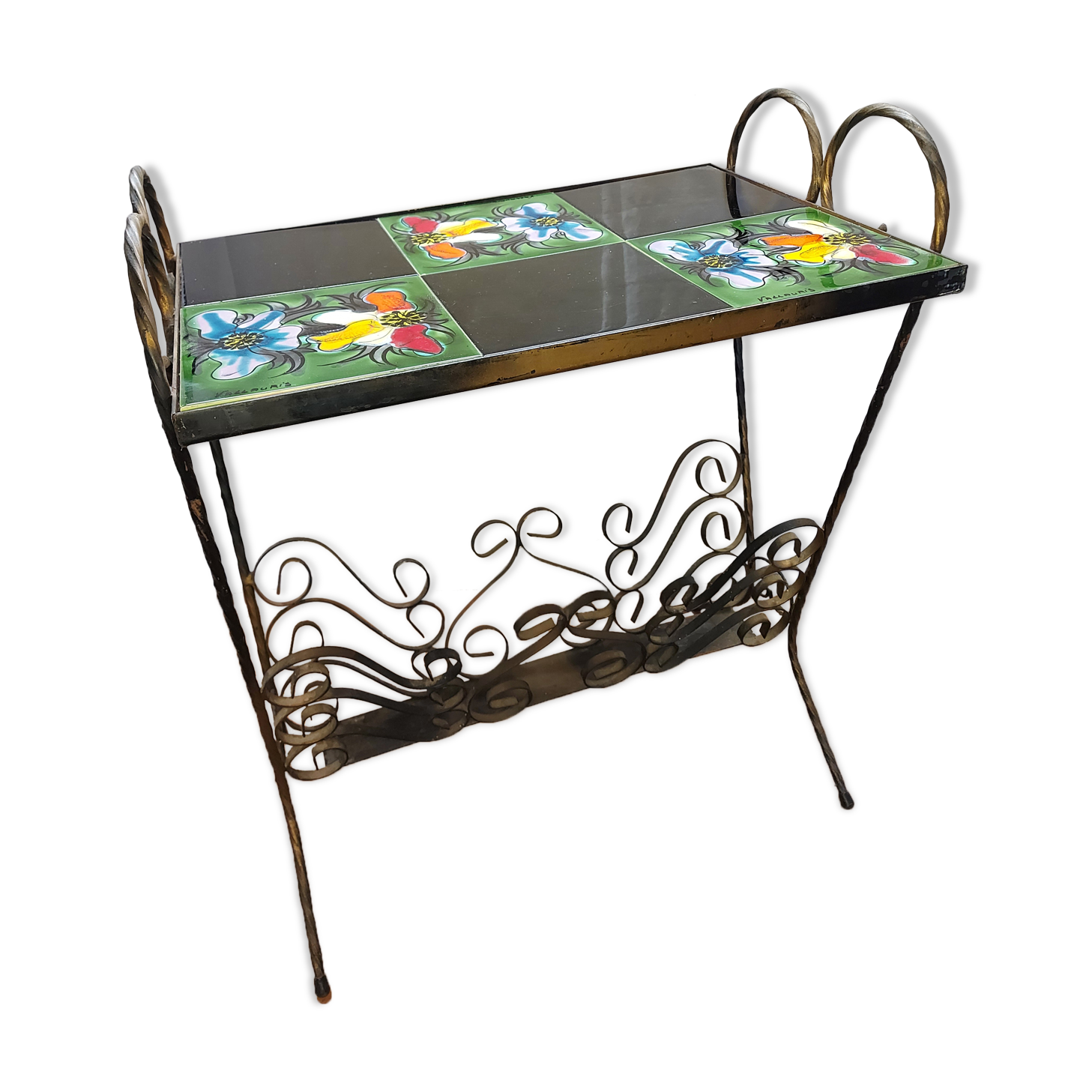 Vallauris side table with magazine rack