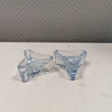 2 bougeoirs en verre bleuté