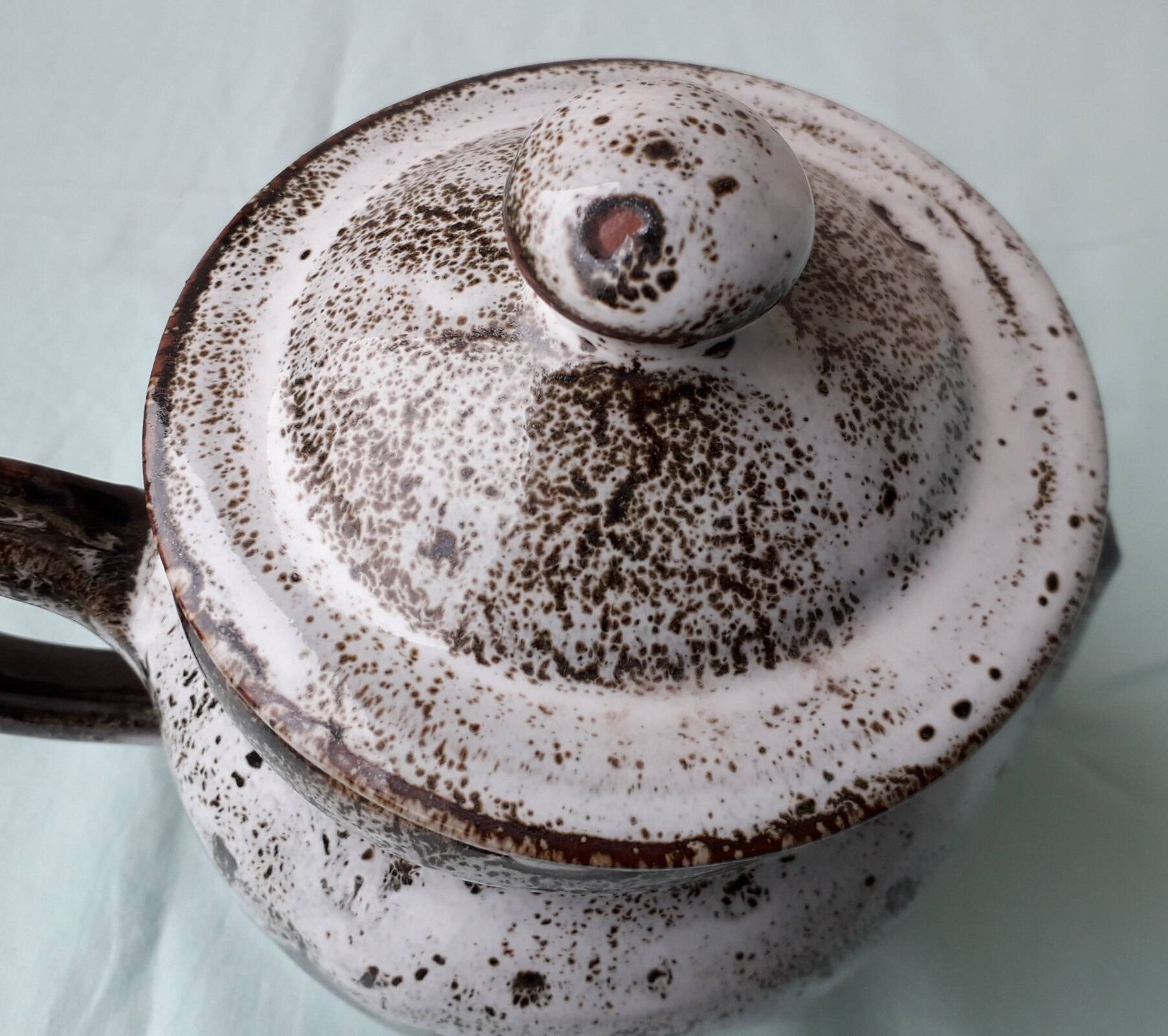 Enameled stoneware coffee pot