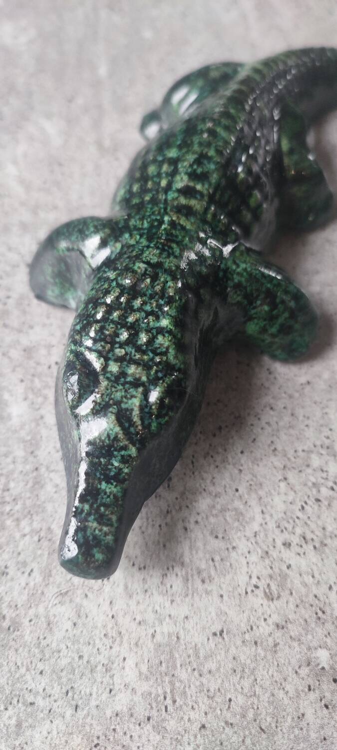Accolay crocodile in glazed ceramic
