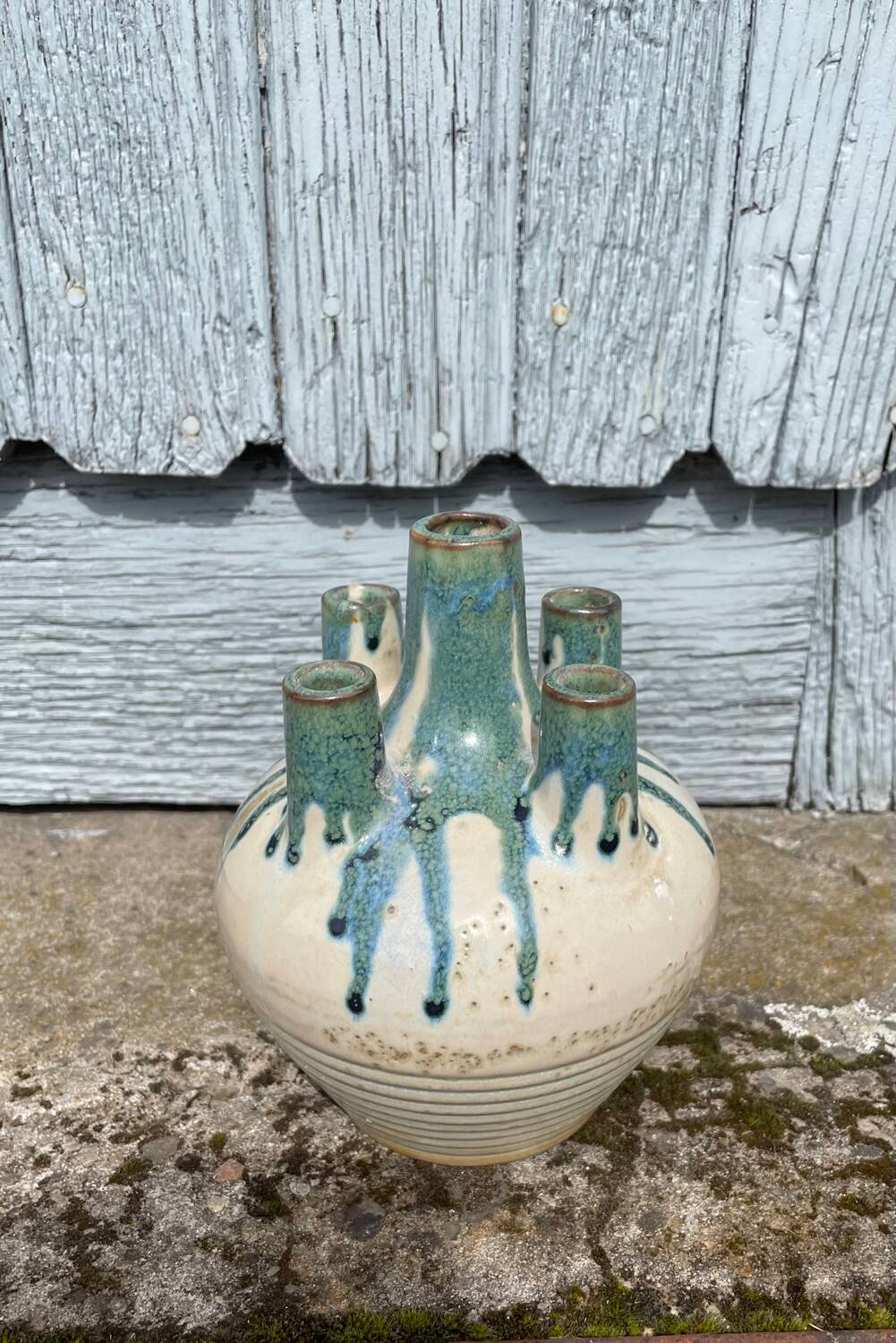 Terracotta vase soliflore