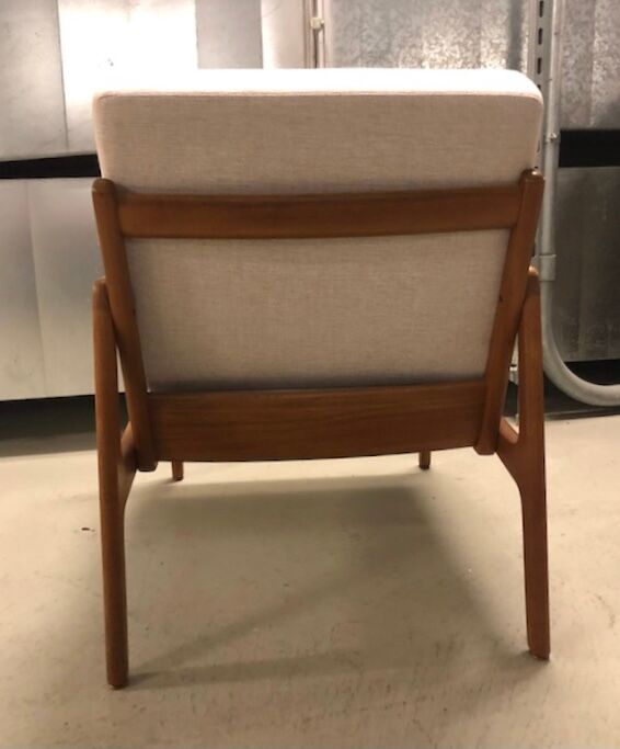 Fauteuil en teck danois du milieu du siècle par Ole Wanscher FD-109