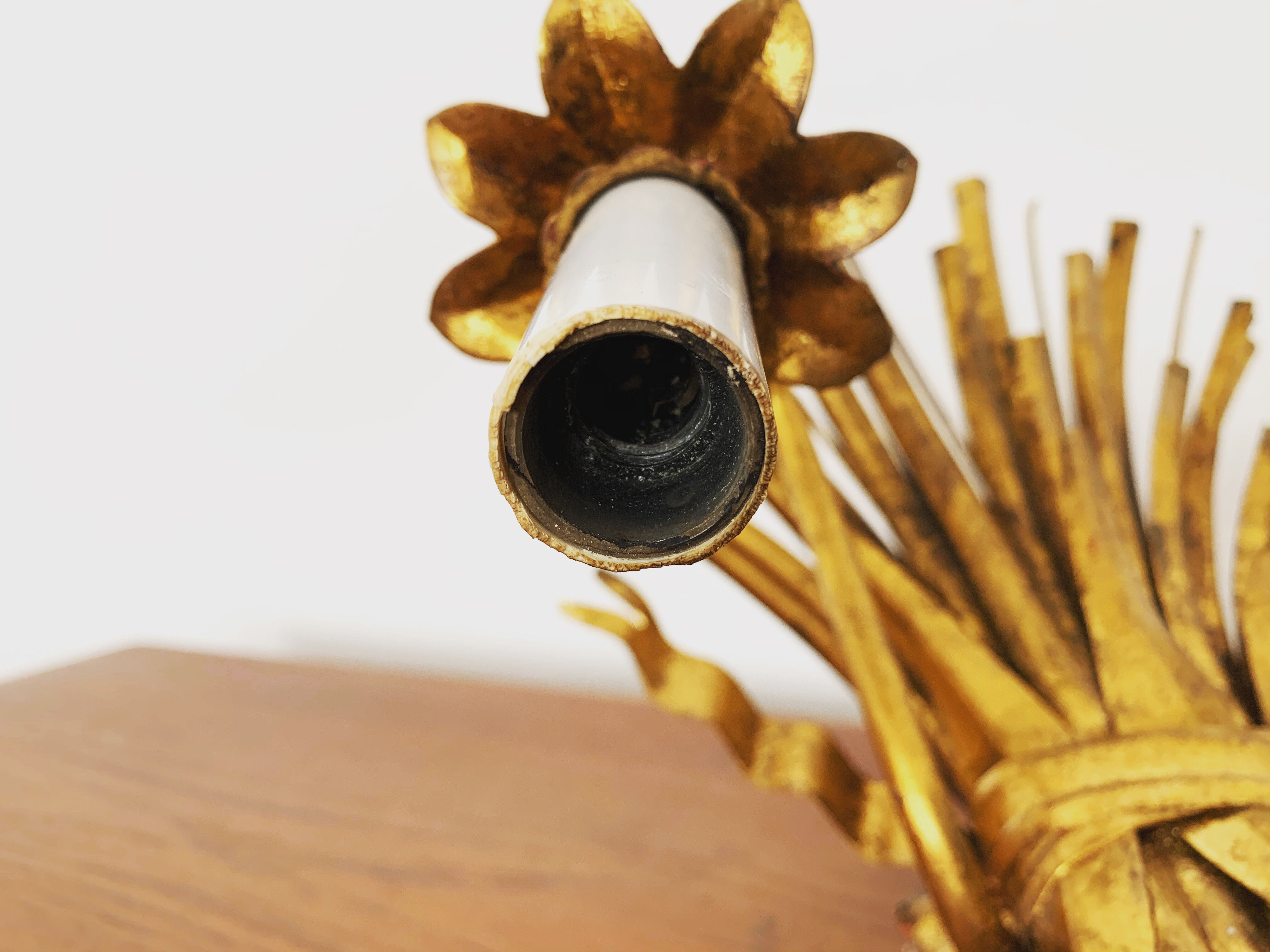 Gilded Italian Hollywood Regency metal wall lamp by Hans Kögl