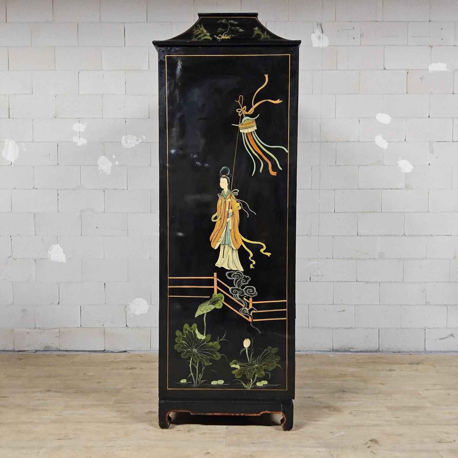 Vintage Chinese pagoda cabinet traditional scene (bohemian)