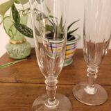 Set of 2 crystal champagne glasses