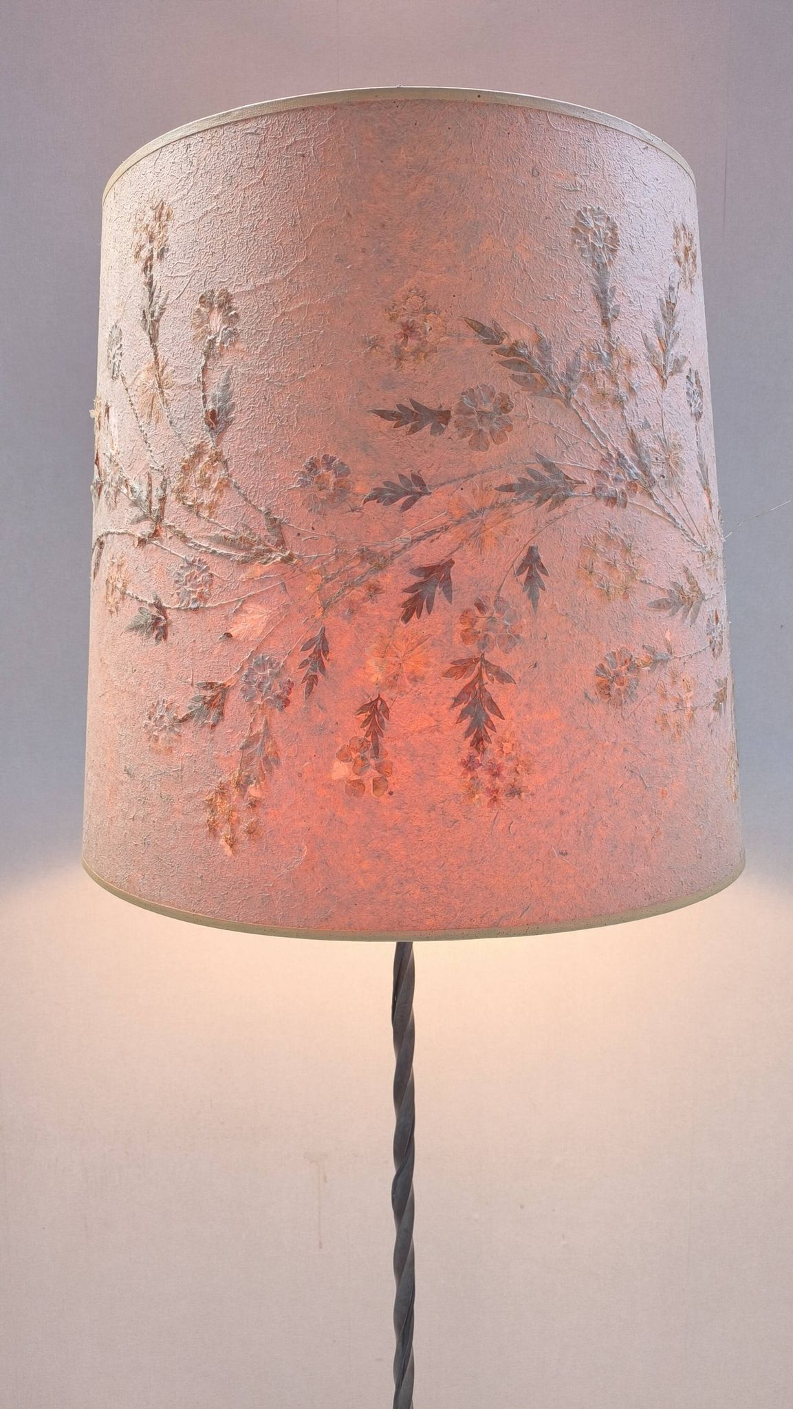 Lampadaire en fer forgé 1950