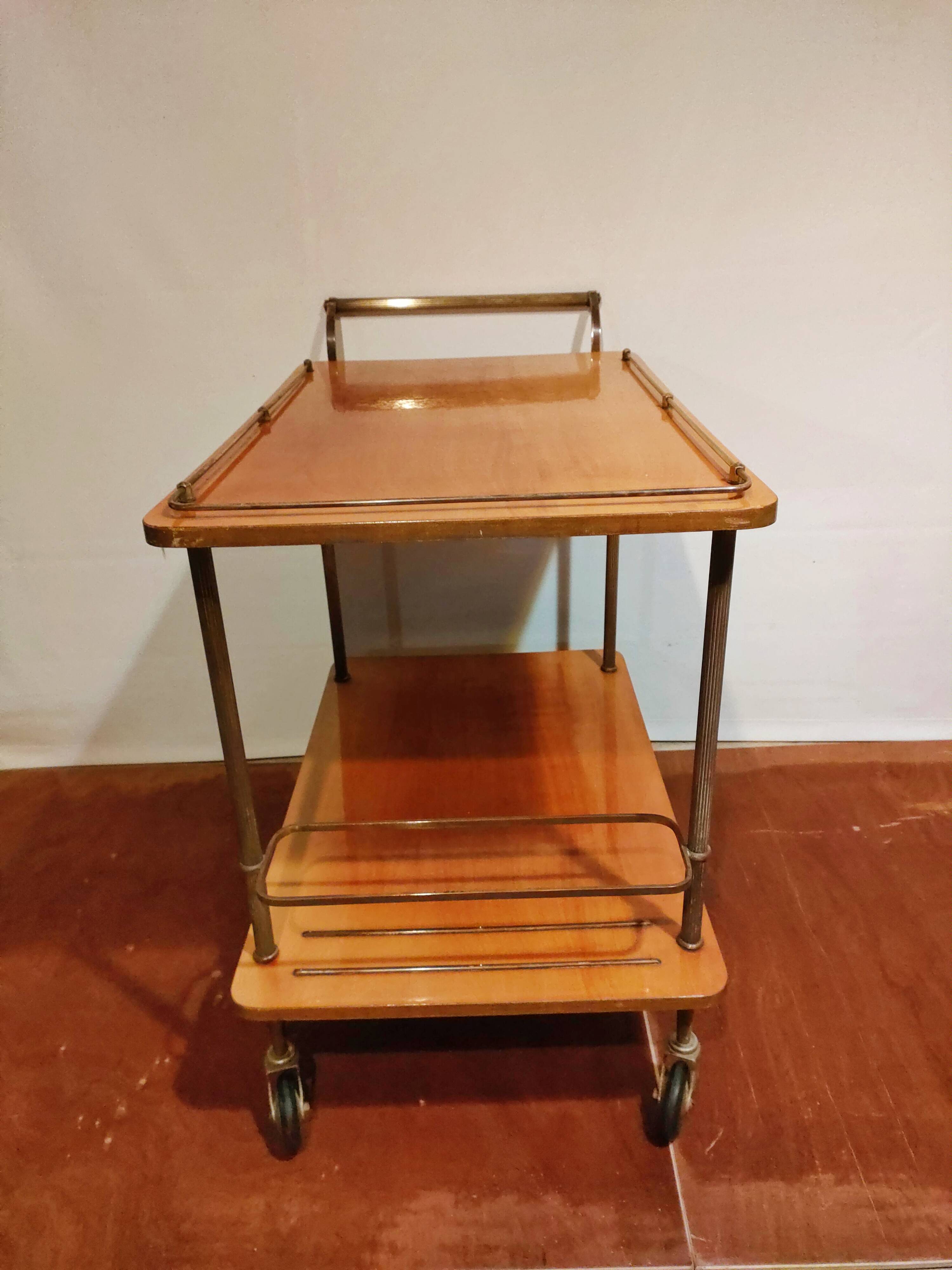 Rolling service two trays