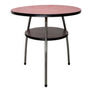 Table en acier tubulaire