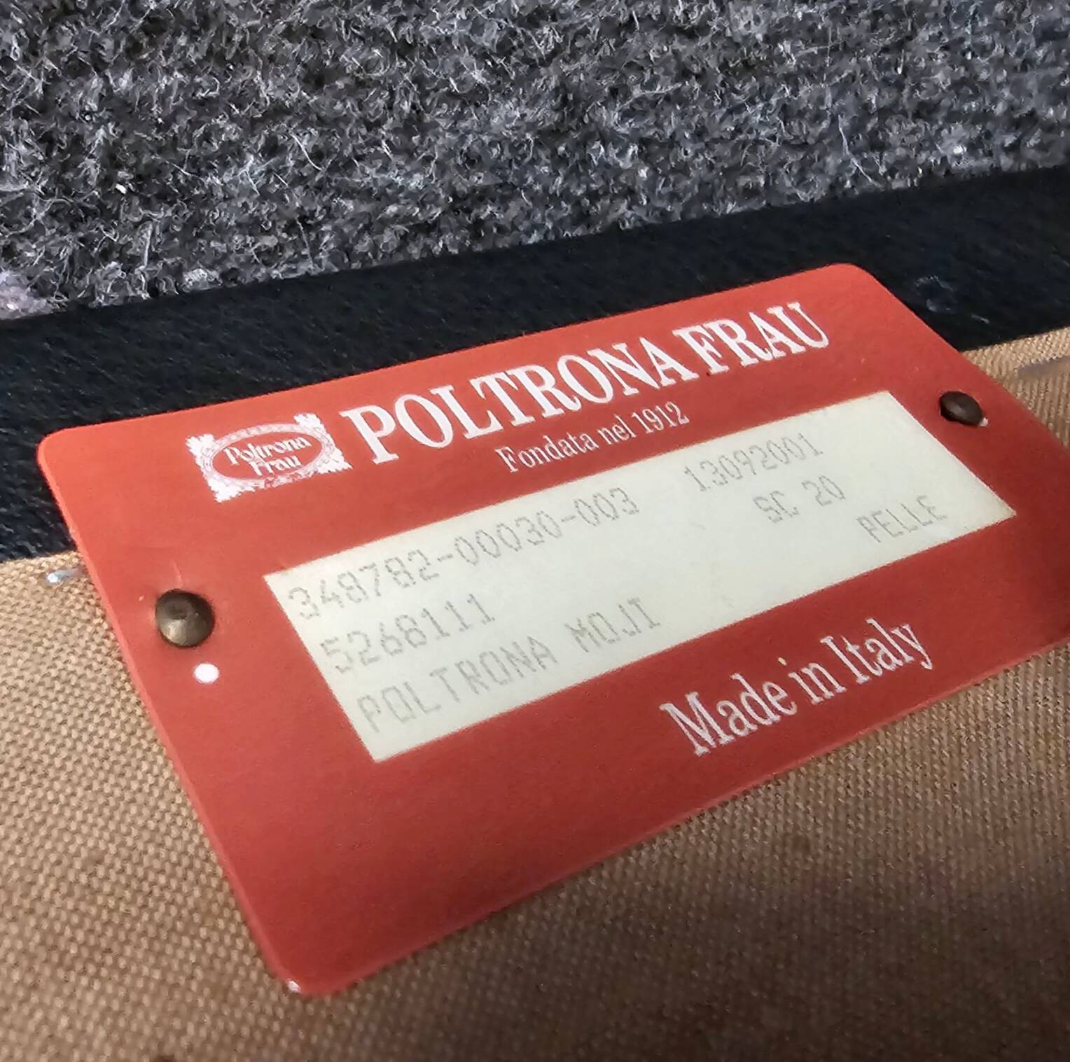 4 x Black Leather Poltrona Frau Moji Armchairs / sofa by Shigeru Uchida