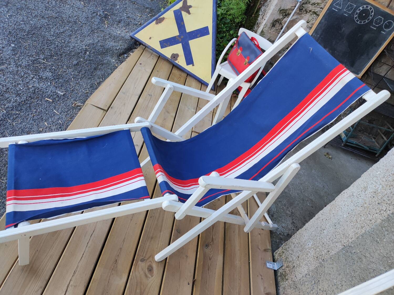 Vintage garden deck chair