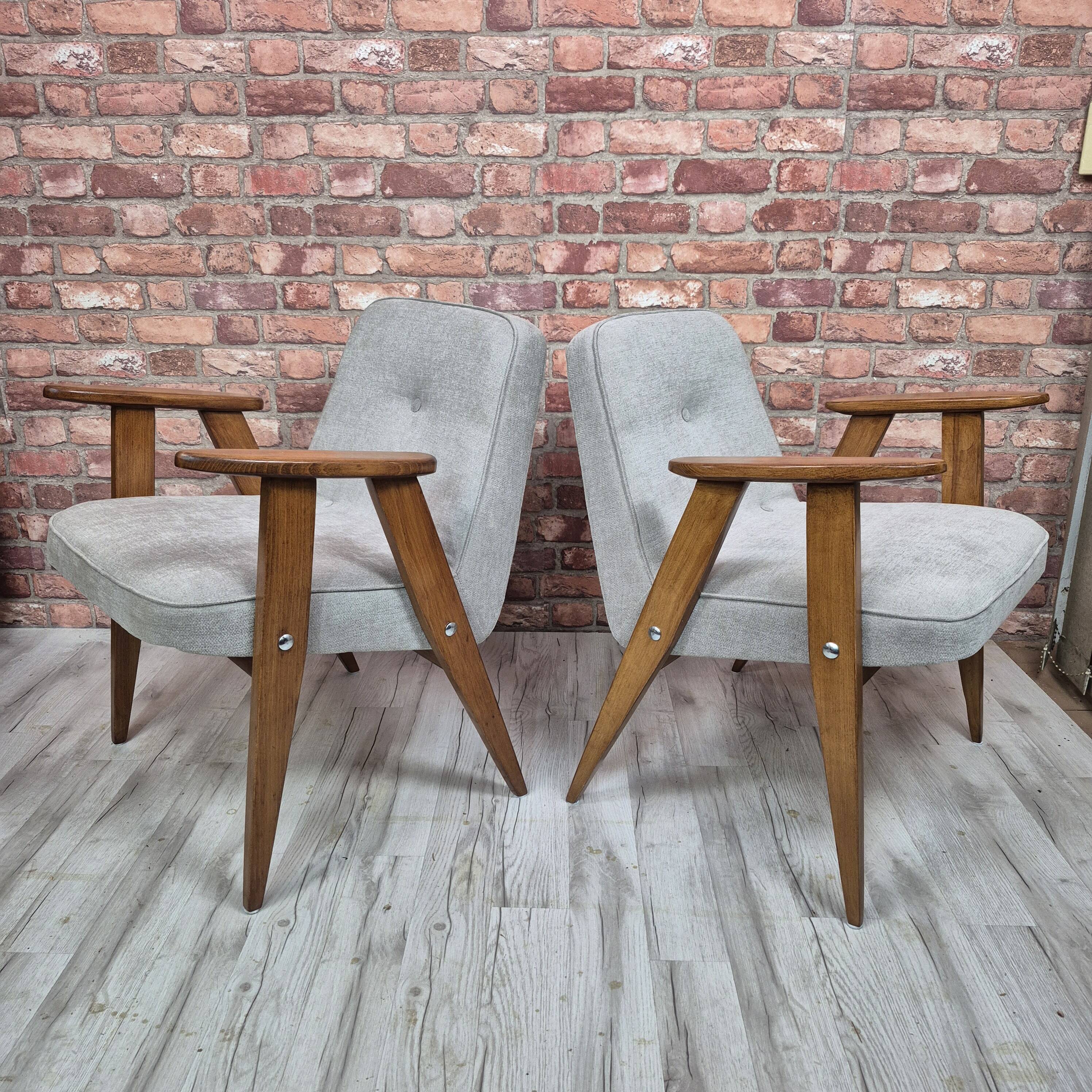 Pair of Restored Mid-Century Armchairs Type 366 by Chierowski - 1960s