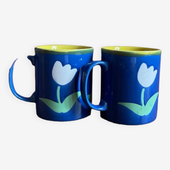 Duo of tulip mugs