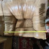 Paire de fauteuil chauffeuse cuir havane 70"