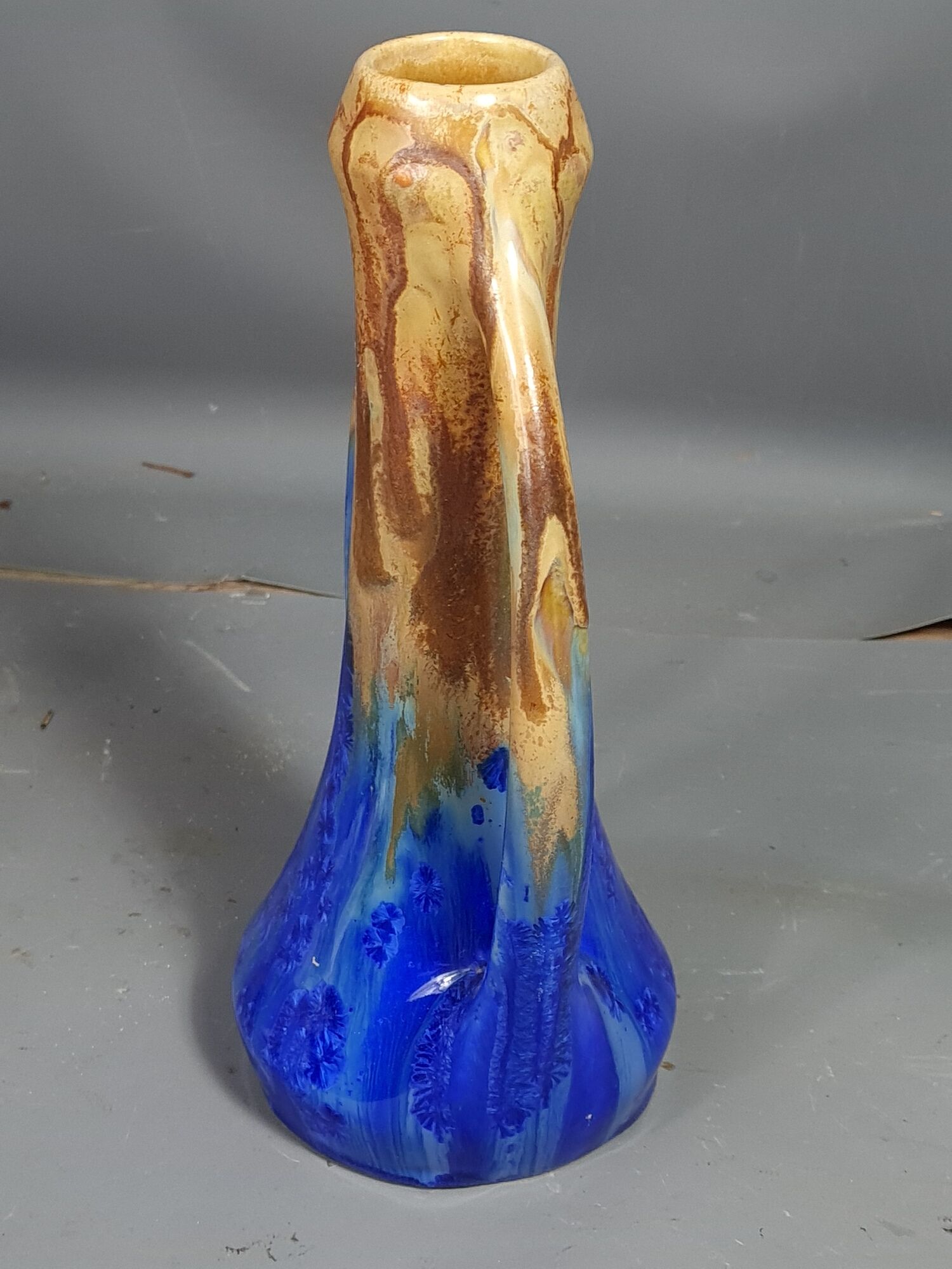 Vase in flamed & iridescent sandstone by G. Méténier