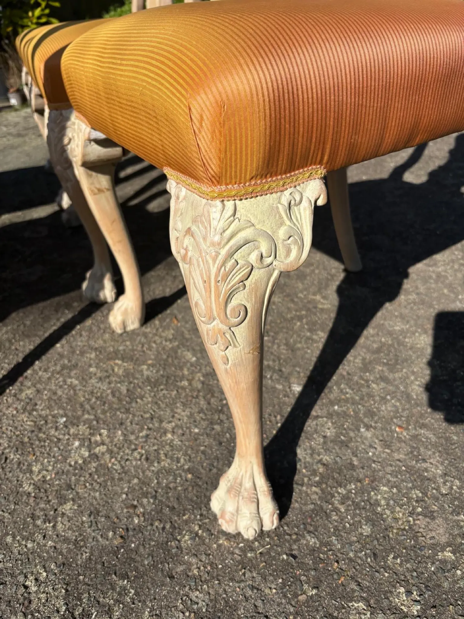 6 baroque chairs the lot