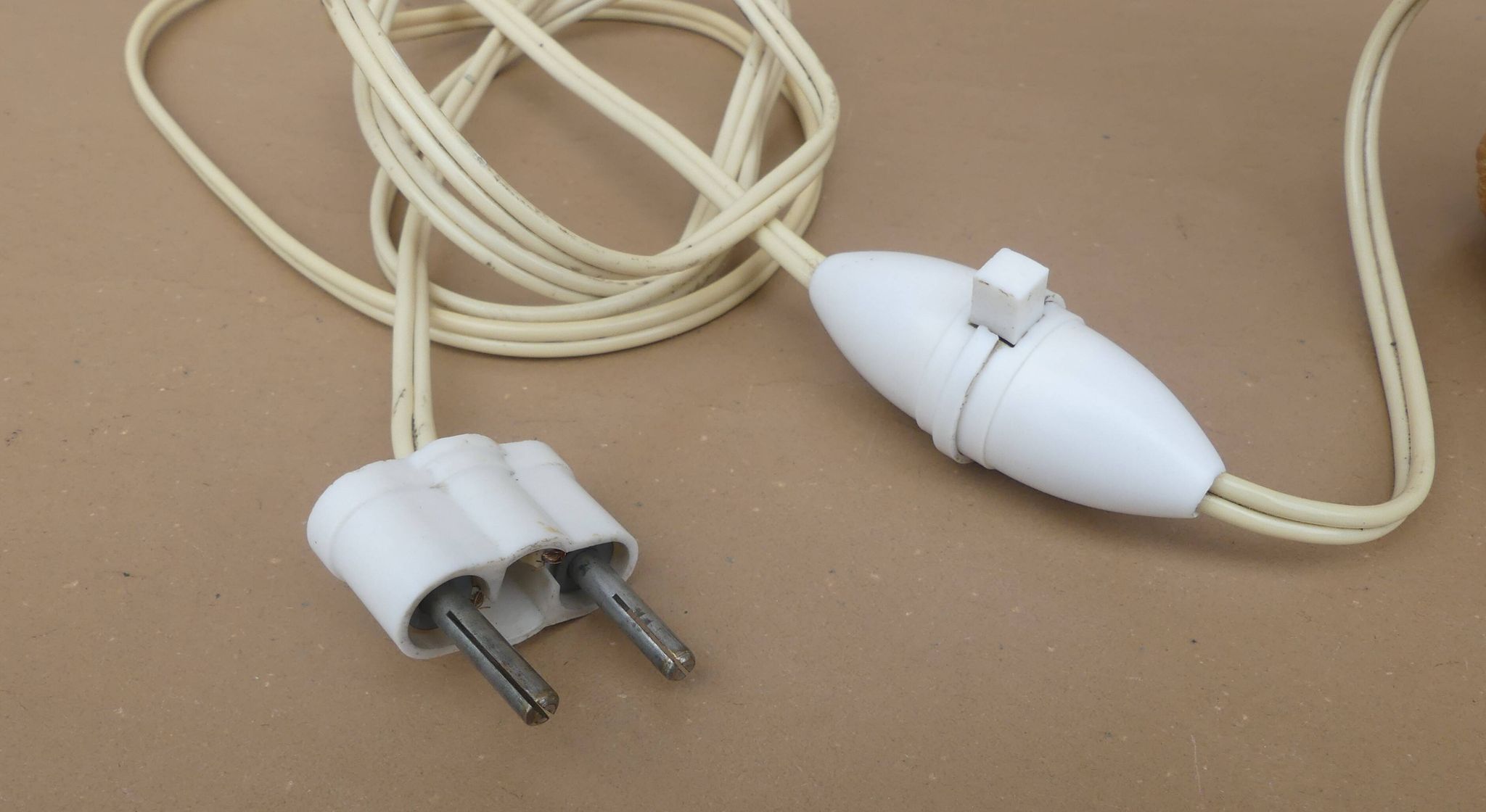 Cord table lamp