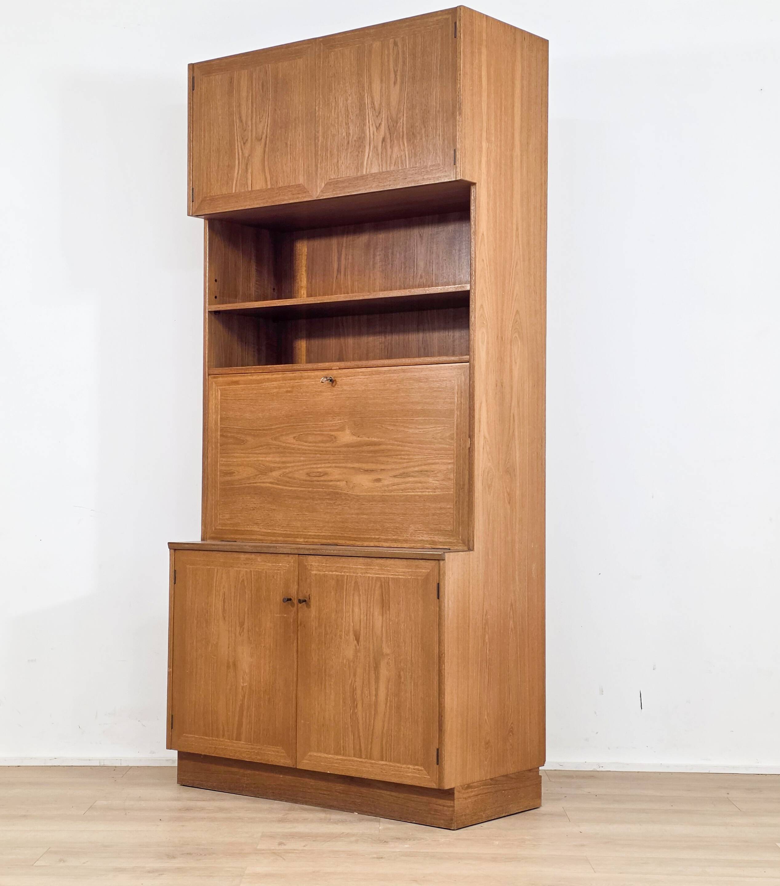 Roche Bobois bookshelf furniture in Scandinavian style - 1970