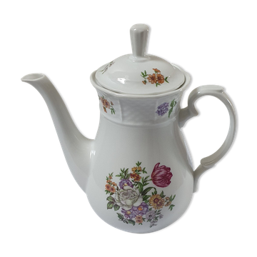 Coffee pot