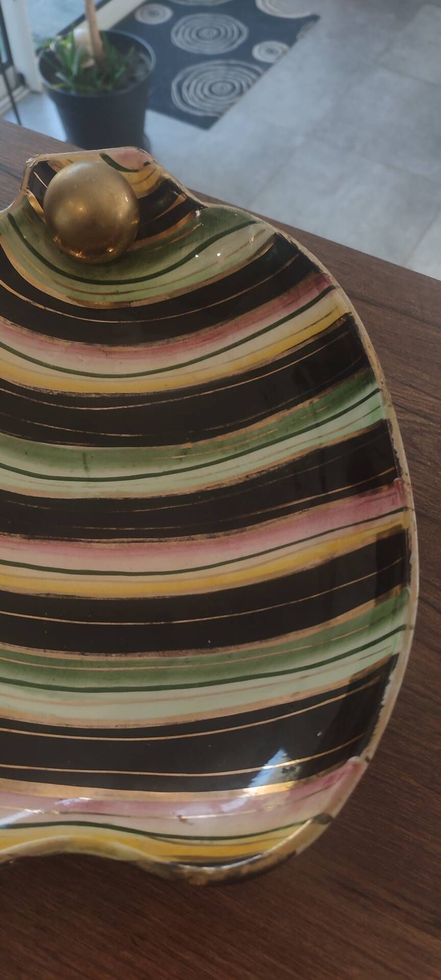 Vintage ceramic plate Hubert Bequet Quaregnon gold - No. 477